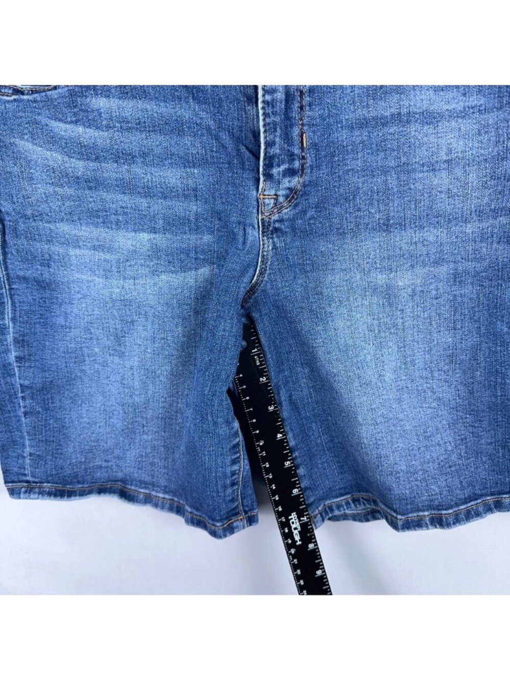 Nicole Miller Bermuda Shorts Soho High Rise Size 12 Blue Medium Wash - Picture 8 of 10